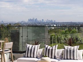 2950 Club Drive, Los Angeles CA 90064