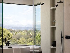 2950 Club Drive, Los Angeles CA 90064