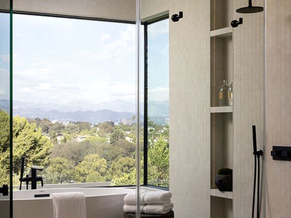 2950 Club Drive, Los Angeles CA 90064
