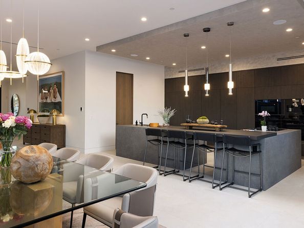 2950 Club Drive, Los Angeles CA 90064