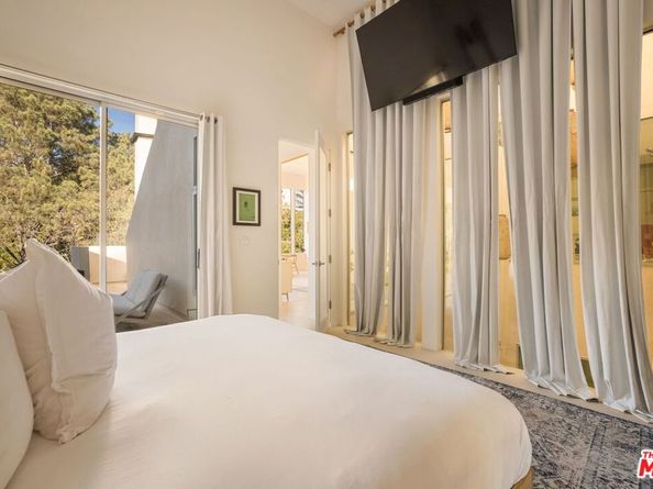 2407 San Marco Drive, Los Angeles CA 90068