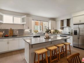 644 N Gramercy Place, Los Angeles CA 90004