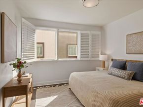 644 N Gramercy Place, Los Angeles CA 90004