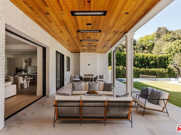 13164 Boca De Canon Lane, Los Angeles CA 90049