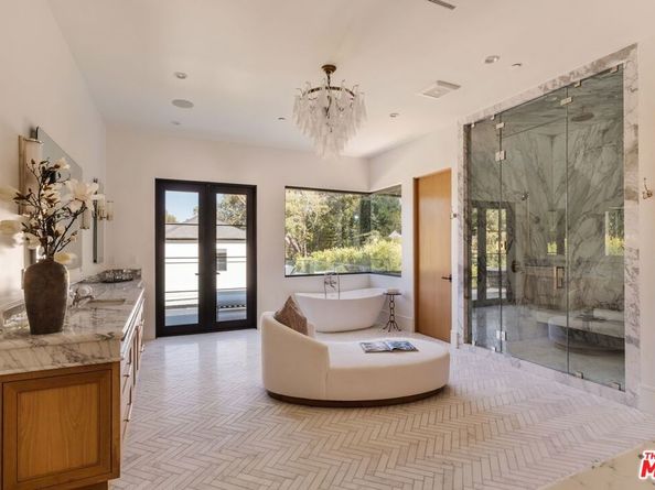 13164 Boca De Canon Lane, Los Angeles CA 90049