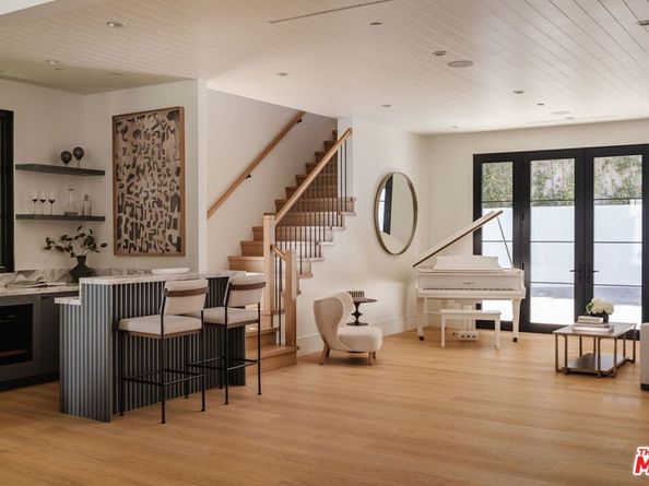 13164 Boca De Canon Lane, Los Angeles CA 90049