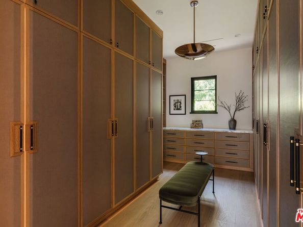 13164 Boca De Canon Lane, Los Angeles CA 90049