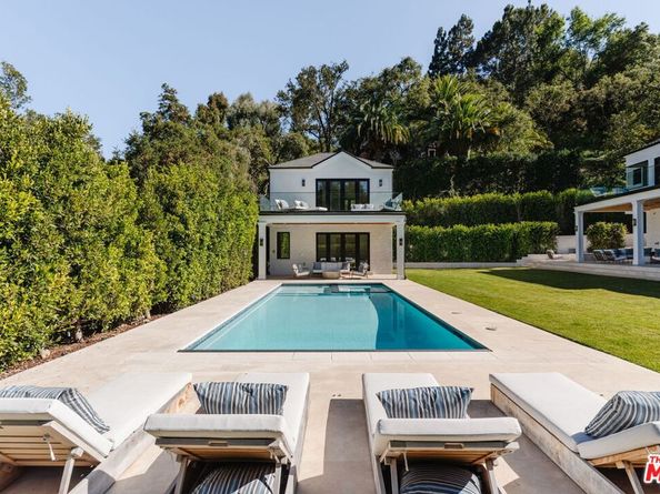 13164 Boca De Canon Lane, Los Angeles CA 90049