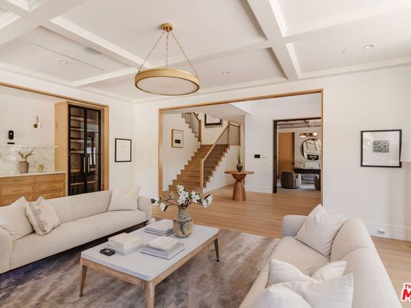 13164 Boca De Canon Lane, Los Angeles CA 90049