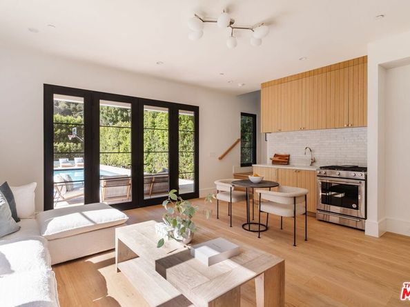 13164 Boca De Canon Lane, Los Angeles CA 90049