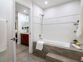 1887 Greenfield Avenue 110, Los Angeles CA 90025