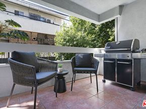 1887 Greenfield Avenue 110, Los Angeles CA 90025