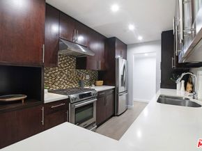 1887 Greenfield Avenue 110, Los Angeles CA 90025