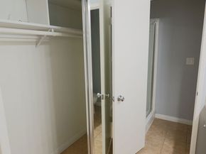 1250 N Kings Road 303, West Hollywood CA 90069