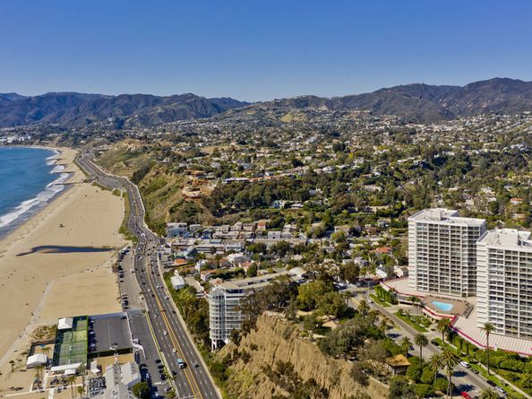 201 Ocean Avenue 301P, Santa Monica CA 90402