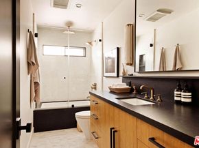 446 San Vicente Boulevard 304, Santa Monica CA 90402