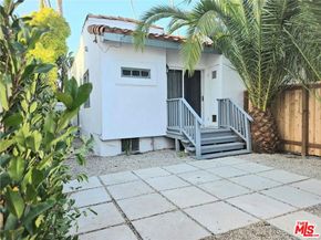 910 Victoria Avenue, Venice CA 90291
