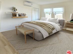 910 Victoria Avenue, Venice CA 90291