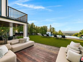 3915 Vista Linda Drive, Encino CA 91316