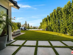 3915 Vista Linda Drive, Encino CA 91316