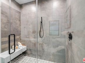 3915 Vista Linda Drive, Encino CA 91316