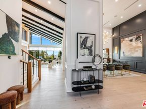 3915 Vista Linda Drive, Encino CA 91316