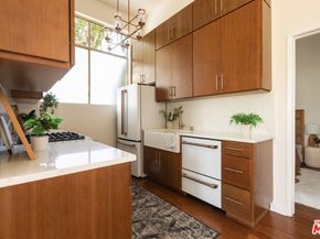 1304 Berkeley Street 3, Santa Monica CA 90404
