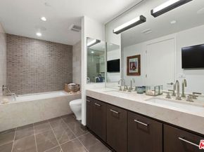 1755 Ocean Avenue 603, Santa Monica CA 90401