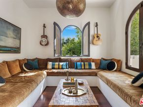 8054 Fareholm Drive, Los Angeles CA 90046