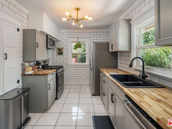 4354 Prospect Avenue, Los Angeles CA 90027