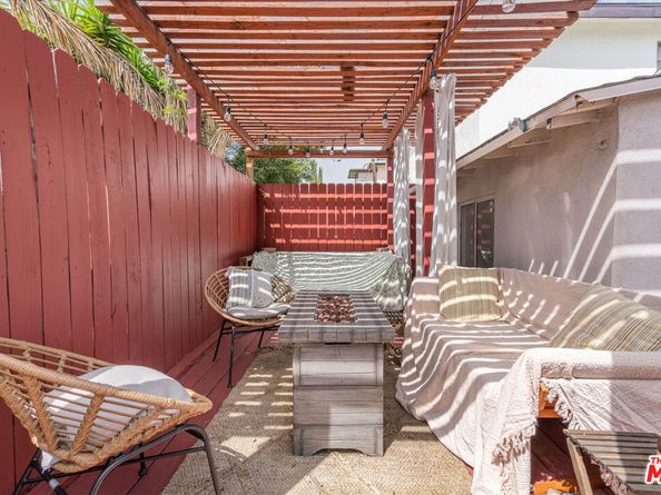 4354 Prospect Avenue, Los Angeles CA 90027