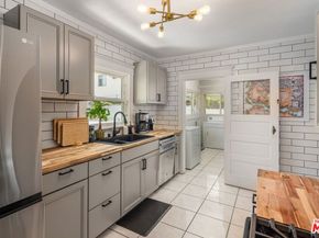 4354 Prospect Avenue, Los Angeles CA 90027