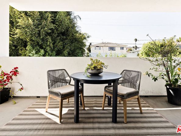 1917 S Bedford Street, Los Angeles CA 90034