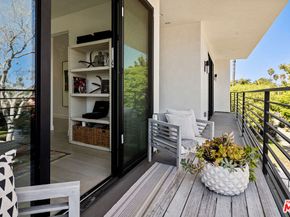 1917 S Bedford Street, Los Angeles CA 90034