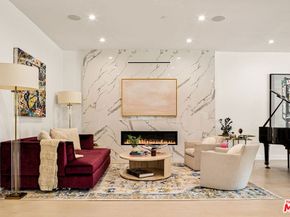 1917 S Bedford Street, Los Angeles CA 90034