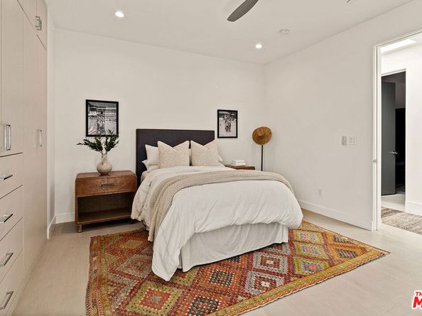 1917 S Bedford Street, Los Angeles CA 90034