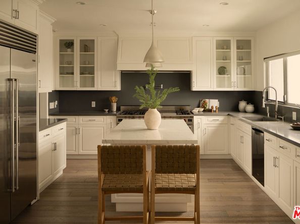 10917 Savona Road, Los Angeles CA 90077