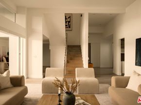10917 Savona Road, Los Angeles CA 90077