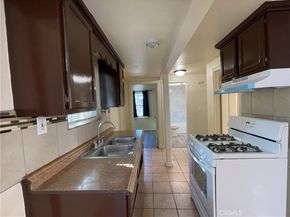 211 1/2 E Eagle Street, Long Beach CA 90806