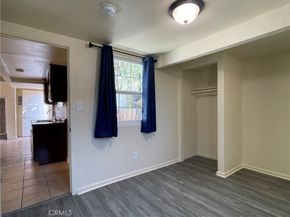 211 1/2 E Eagle Street, Long Beach CA 90806