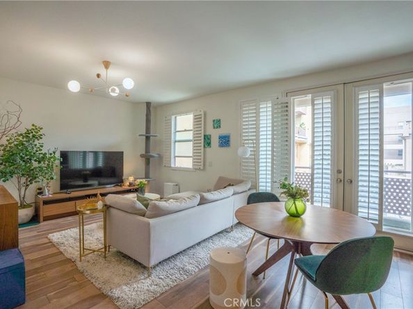 201 E Angeleno Avenue 206, Burbank CA 91502