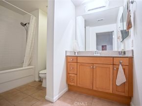 201 E Angeleno Avenue 206, Burbank CA 91502