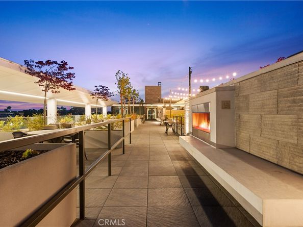 709 E Walnut Street 415, Pasadena CA 91101