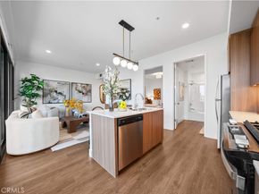 709 E Walnut Street 415, Pasadena CA 91101