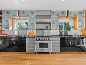 460 University Circle, Claremont CA 91711