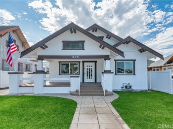 1220 W 46th Street