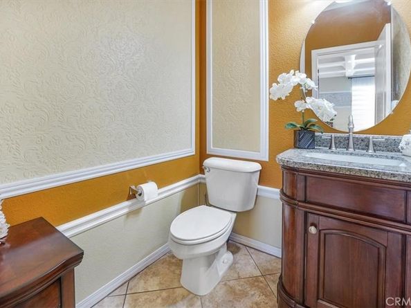 5003 Thornberry Way, Fontana CA 92336