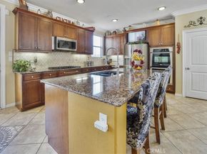 5003 Thornberry Way, Fontana CA 92336