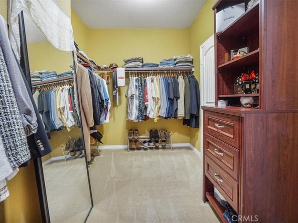 5003 Thornberry Way, Fontana CA 92336