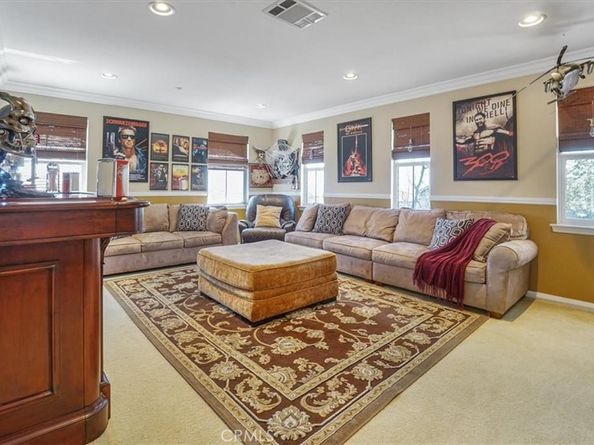 5003 Thornberry Way, Fontana CA 92336